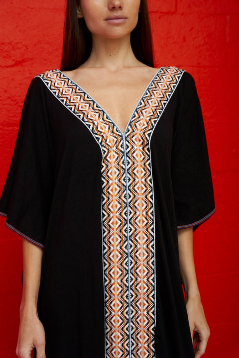 Monochromatic Pima Thobe