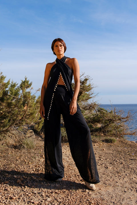 Conjunto halter cruzado con diseño de concha de Puka