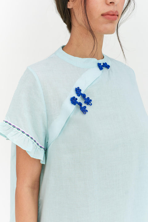 Vestido con cierre de rana