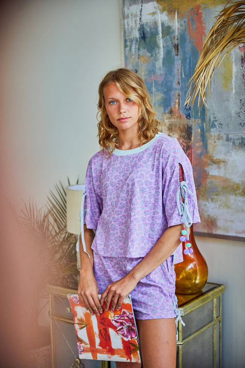 Top corto con estampado de guepardo pastel 