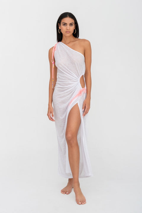 Robe découpée à une épaule froncée